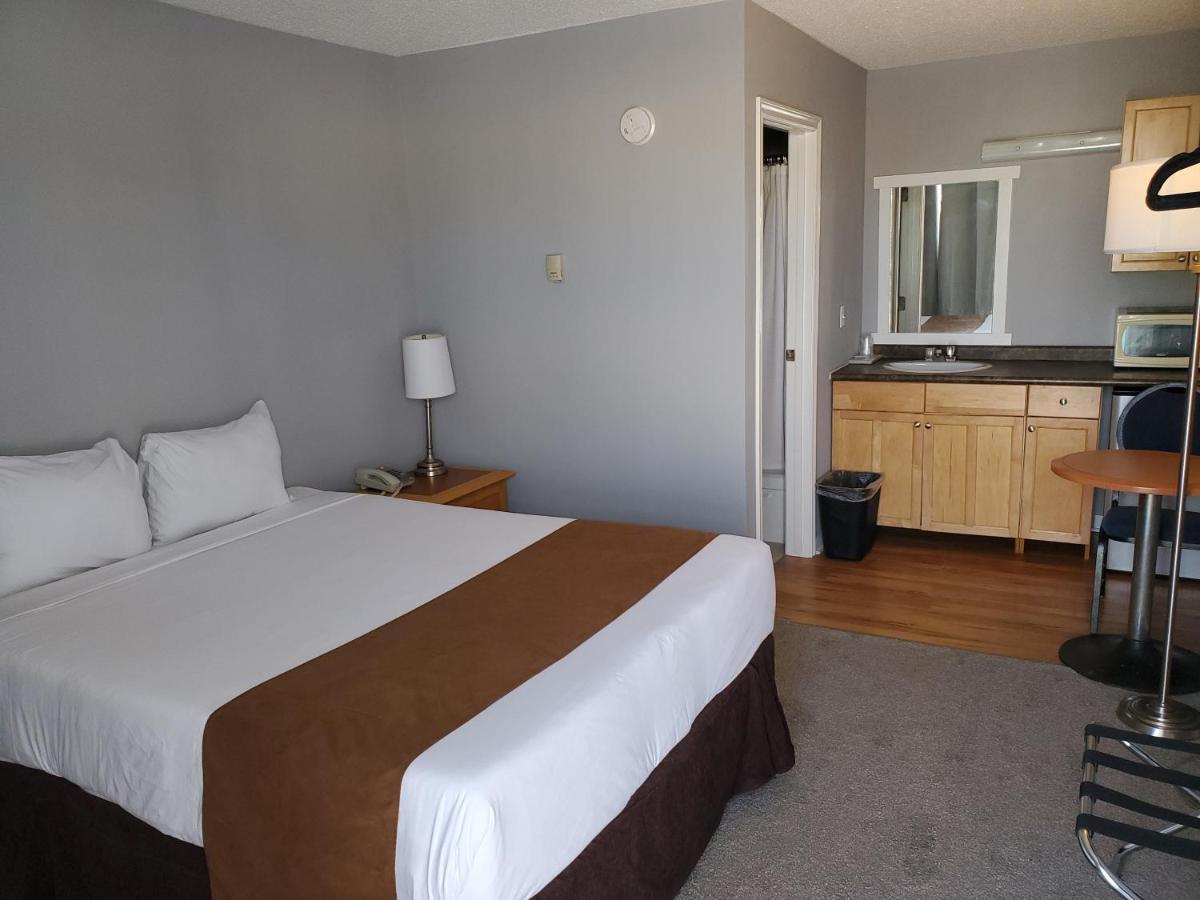 غراند براري Wild Rose Country Inn المظهر الخارجي الصورة