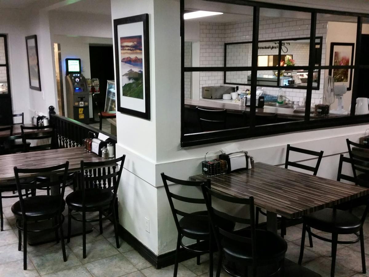 غراند براري Wild Rose Country Inn المظهر الخارجي الصورة